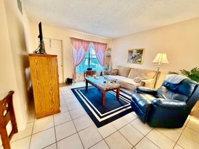 10059 Winding Lake Road 103, Sunrise FL 33351