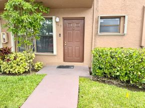 10059 Winding Lake Road 103, Sunrise FL 33351