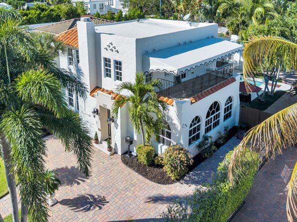 137 Edgewood Drive, West Palm Beach FL 33405