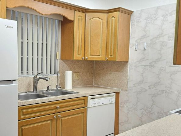 12003 Poinciana Boulevard 204, Royal Palm Beach FL 33411