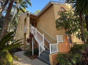 902 Coral Club Drive 902, Coral Springs FL 33071