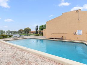 8920 Palm Tree Lane 8920, Pembroke Pines FL 33024