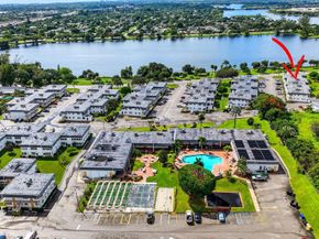 3160 Lake Osborne Dr 107, Lake Worth Beach FL 33461