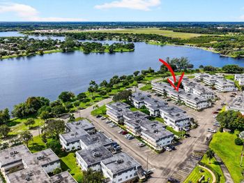 3160 Lake Osborne Dr