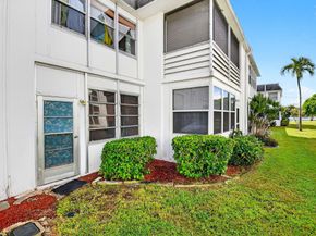 3160 Lake Osborne Dr 107, Lake Worth Beach FL 33461
