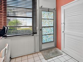3160 Lake Osborne Dr 107, Lake Worth Beach FL 33461