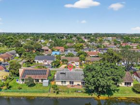 9240 S Cypress Cir, Miramar FL 33025