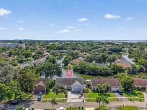 9240 S Cypress Cir, Miramar FL 33025