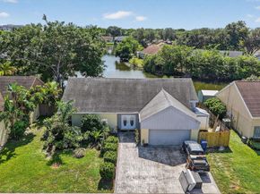 9240 S Cypress Cir, Miramar FL 33025