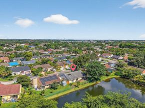 9240 S Cypress Cir, Miramar FL 33025