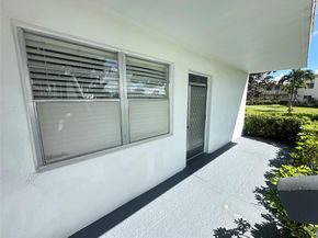 289 Markham  N 289, Deerfield Beach FL 33442