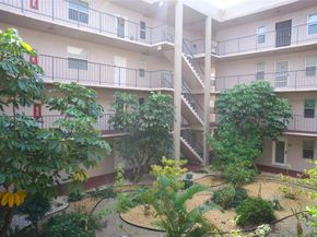 2821 Somerset Dr 203, Lauderdale Lakes FL 33311