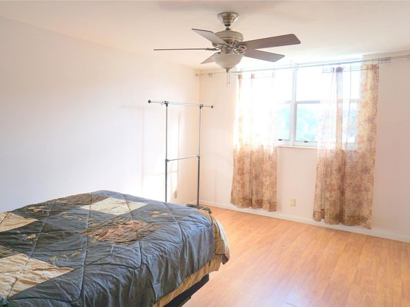 2821 Somerset Dr 203, Lauderdale Lakes FL 33311