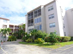 2821 Somerset Dr 203, Lauderdale Lakes FL 33311