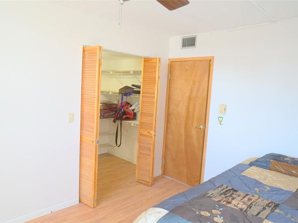 2821 Somerset Dr 203, Lauderdale Lakes FL 33311