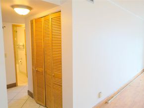 2821 Somerset Dr 203, Lauderdale Lakes FL 33311