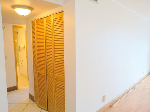 2821 Somerset Dr 203, Lauderdale Lakes FL 33311