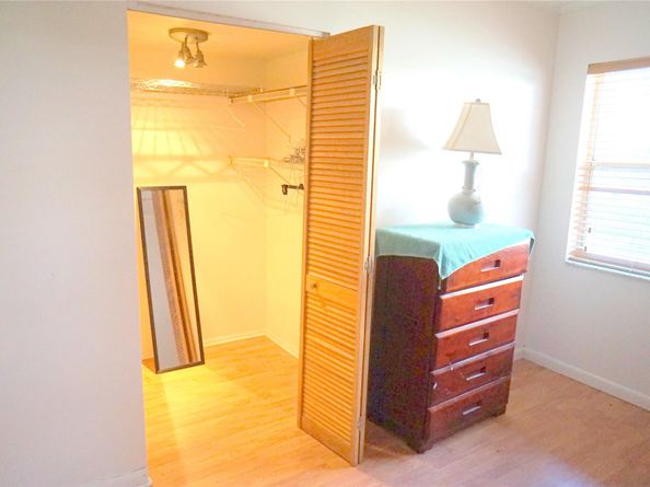 2821 Somerset Dr 203, Lauderdale Lakes FL 33311