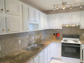 2821 Somerset Dr 203, Lauderdale Lakes FL 33311