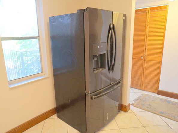 2821 Somerset Dr 203, Lauderdale Lakes FL 33311