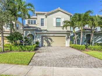 964 Banyan Dr
