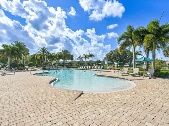 964 Banyan Dr, Hollywood FL 33021