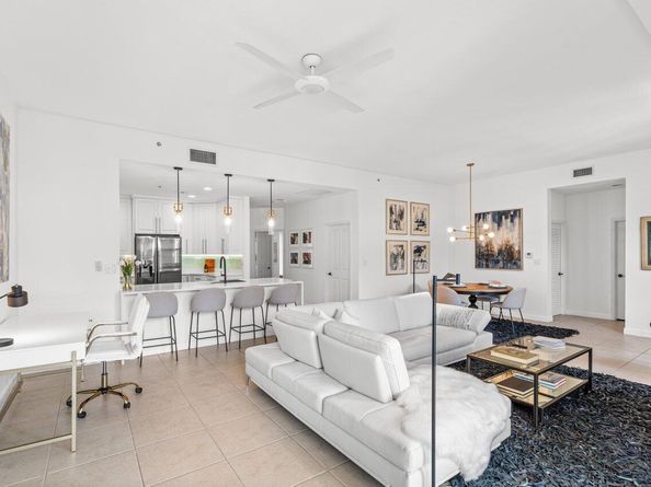 3940 N Flagler Drive 303, West Palm Beach FL 33407