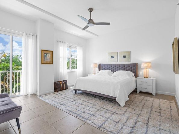 3940 N Flagler Drive 303, West Palm Beach FL 33407