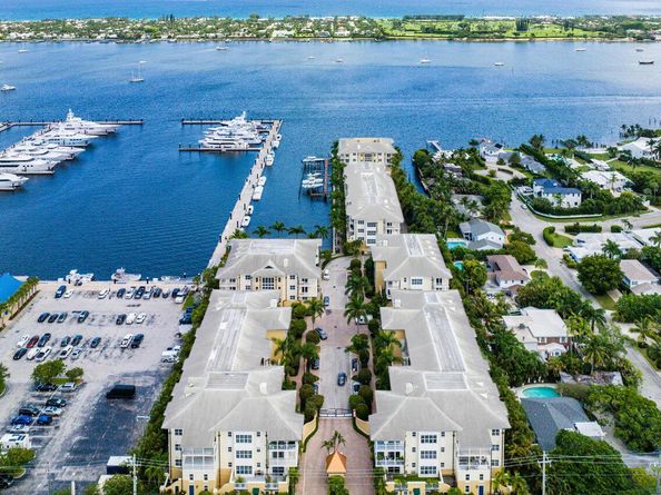 3940 N Flagler Drive 303, West Palm Beach FL 33407