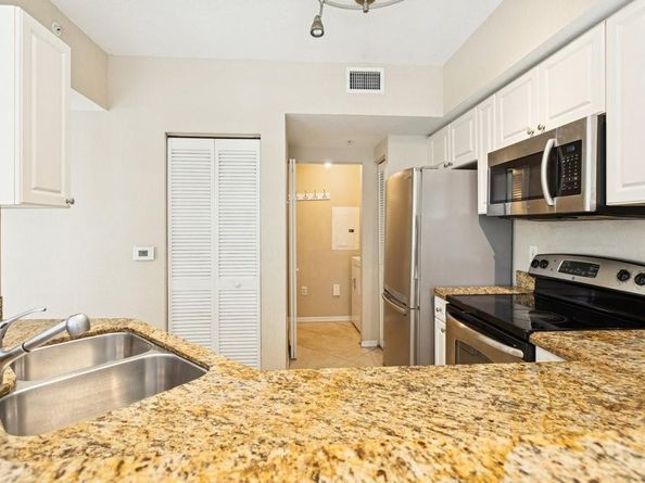 6384 W Sample Rd 6384, Coral Springs FL 33067