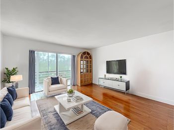700 NE 14th Ave