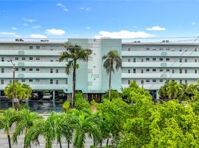 700 NE 14th Ave 406, Hallandale Beach FL 33009
