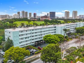 700 NE 14th Ave 406, Hallandale Beach FL 33009