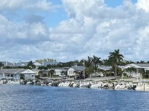 400 N A1a 117 117, Jupiter FL 33477