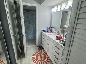8002 Lagos De Campo Blvd B306, Fort Lauderdale FL 33321