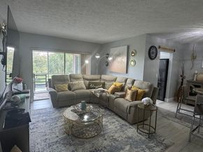 8002 Lagos De Campo Blvd B306, Fort Lauderdale FL 33321