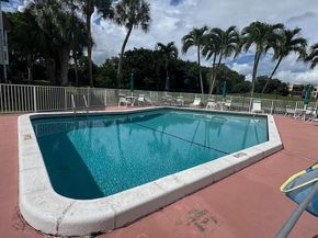 8002 Lagos De Campo Blvd B306, Fort Lauderdale FL 33321