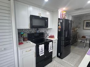 8002 Lagos De Campo Blvd B306, Fort Lauderdale FL 33321