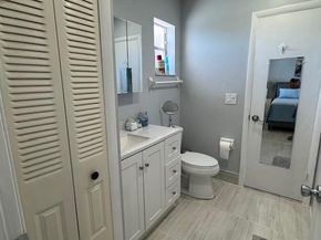 8002 Lagos De Campo Blvd B306, Fort Lauderdale FL 33321