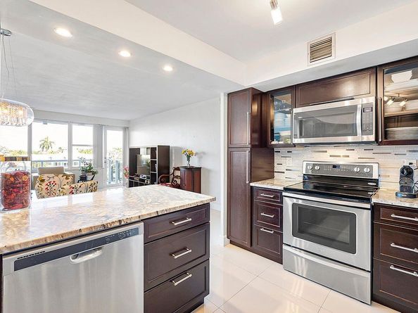 3300 NE 36th St 303, Fort Lauderdale FL 33308