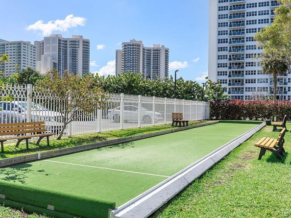 3300 NE 36th St 303, Fort Lauderdale FL 33308