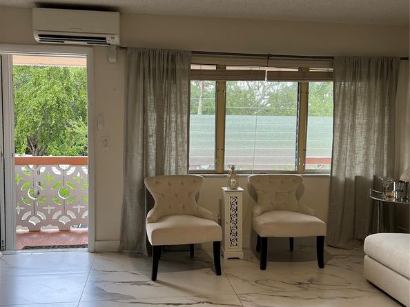 900 SW 10th Ter S20, Hallandale Beach FL 33009