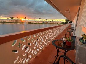 900 SW 10th Ter S20, Hallandale Beach FL 33009