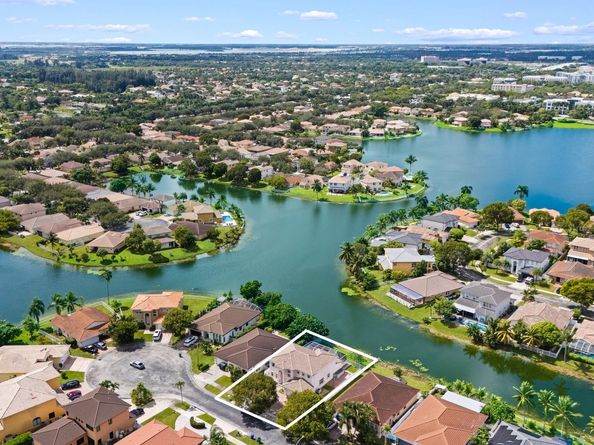 2738 SW 137th Ter, Miramar FL 33027