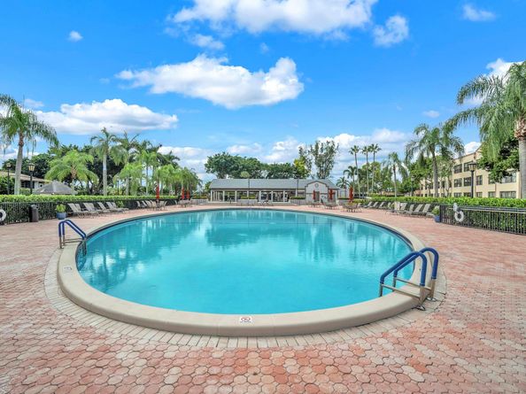 10903 W Clairmont Cir 201, Tamarac FL 33321