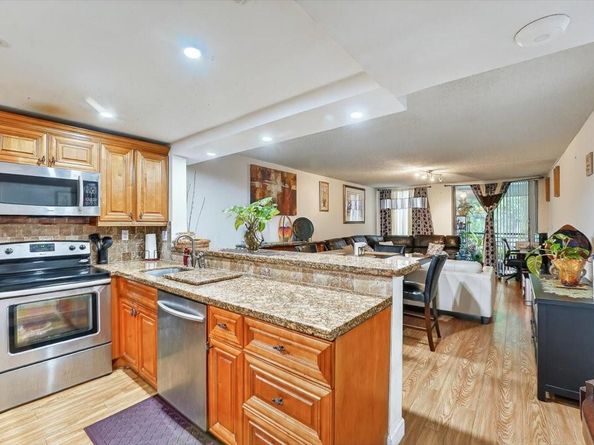 7950 W Mcnab Rd 302, Tamarac FL 33321