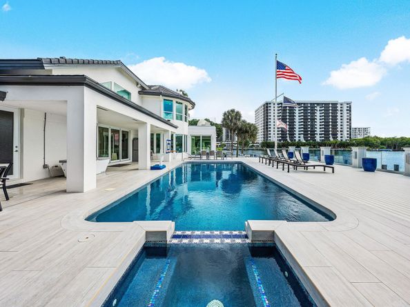 7400 NE Orchid Bay Terrace, Boca Raton FL 33487