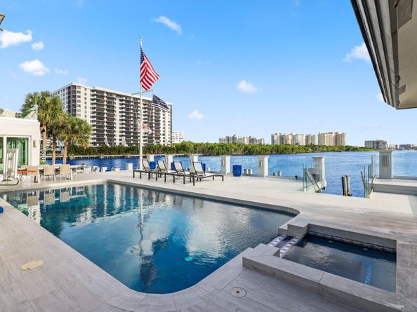 7400 NE Orchid Bay Terrace, Boca Raton FL 33487