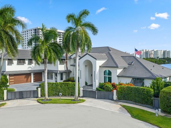 7400 NE Orchid Bay Terrace, Boca Raton FL 33487