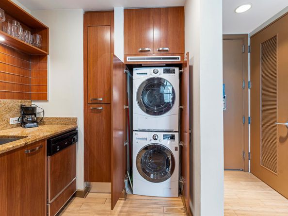 1395 Brickell Avenue 2802, Miami FL 33131